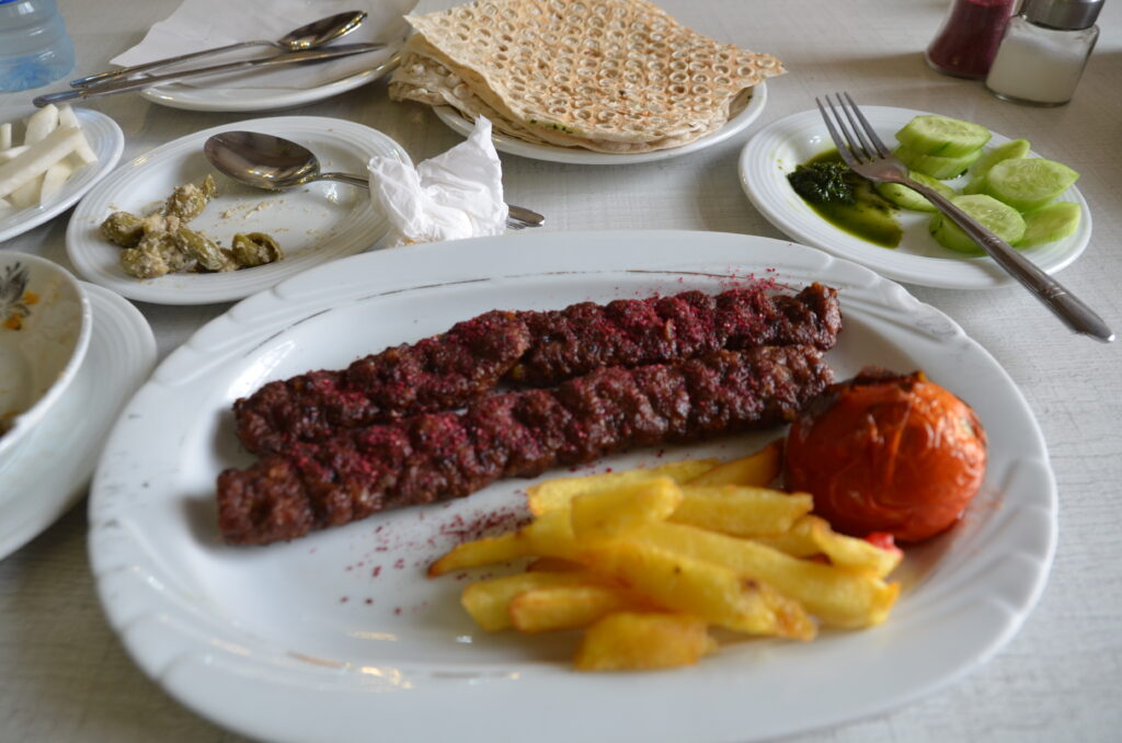 ケバブと焼きトマト