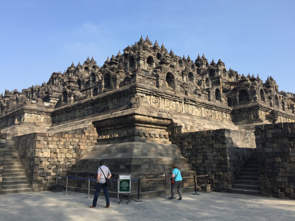 遺跡のレリーフ